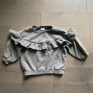 NWOT Zara Pale Gray Ruffle Toddler Girl Sweater Sweatshirt 3-4 Years Old